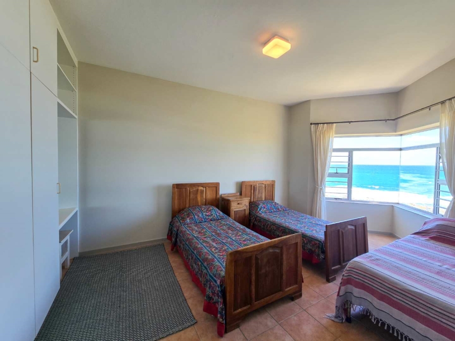 4 Bedroom Property for Sale in Jongensfontein Western Cape